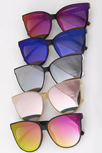 Load image into Gallery viewer, Trendy Mirrored Sunglasses

