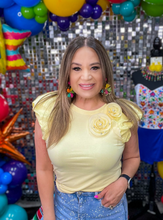 Load image into Gallery viewer, Golden Kisses
