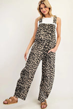 Load image into Gallery viewer, Leopard Charm
