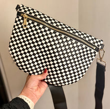 Load image into Gallery viewer, Fashion Kinda Girl
