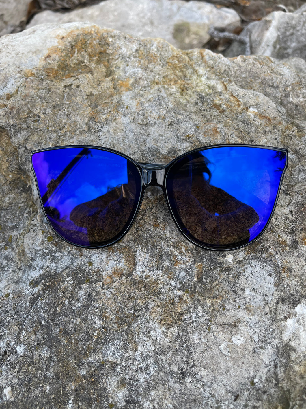 Trendy Mirrored Sunglasses