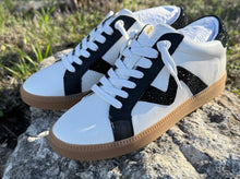 Load image into Gallery viewer, Ziti
