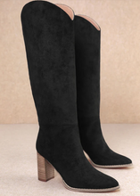 Load image into Gallery viewer, Naya In Black
