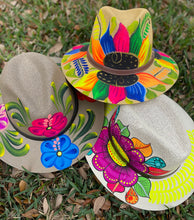 Load image into Gallery viewer, El Sombrero de Flores
